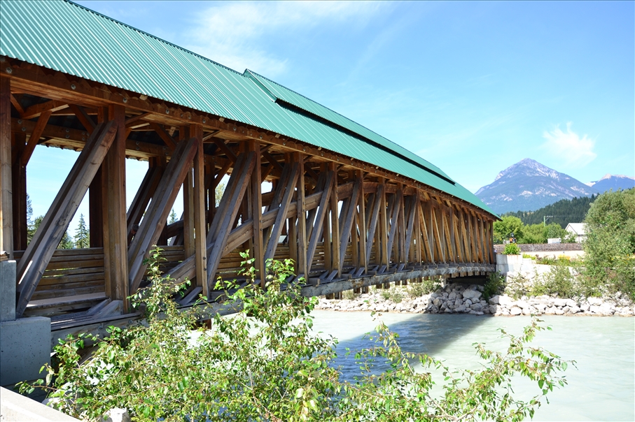 Kicking Horse Pedestrian Bridge, Golden